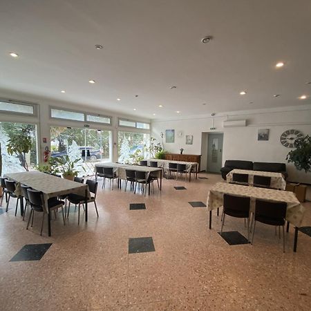 Hotel Le Floreal Le Soler Bagian luar foto