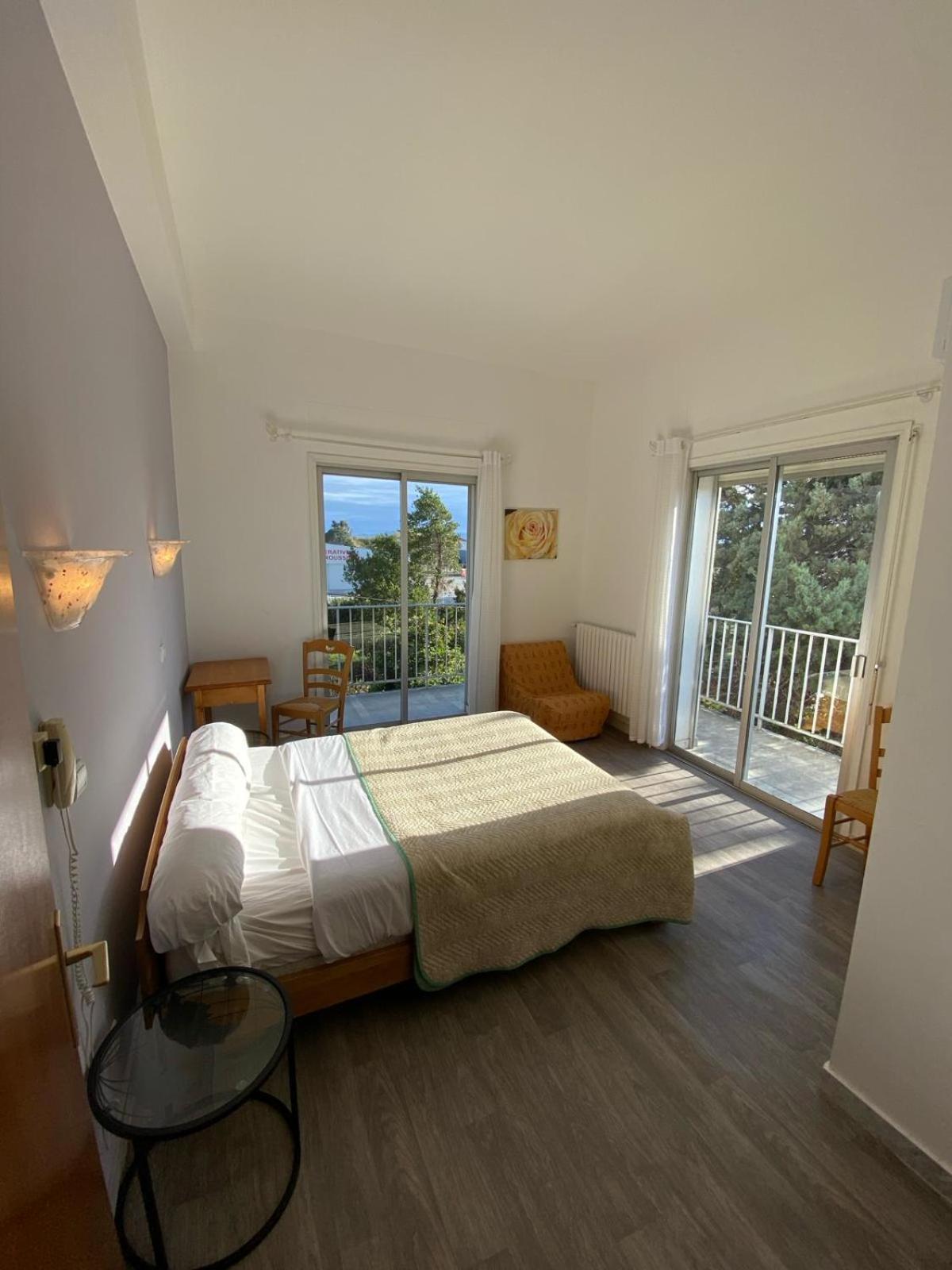 Hotel Le Floreal Le Soler Bagian luar foto